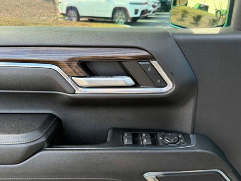 Used 2024 Chevrolet Silverado 1500 RST image 27