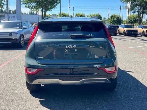 Used 2023 Kia Niro Wind w/ Wind Preserve Package FWD image 10