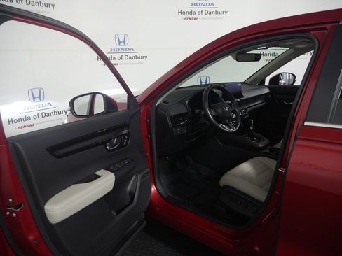 Used 2025 Honda CR-V EX-L image 11