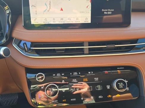 Certified 2023 INFINITI QX60 Sensory w/ Vision Package AWD/4WD image 14