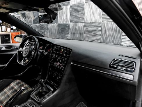 Used 2019 Volkswagen GTI Rabbit Edition FWD image 10