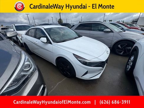 Used 2023 Hyundai Elantra Blue image 1