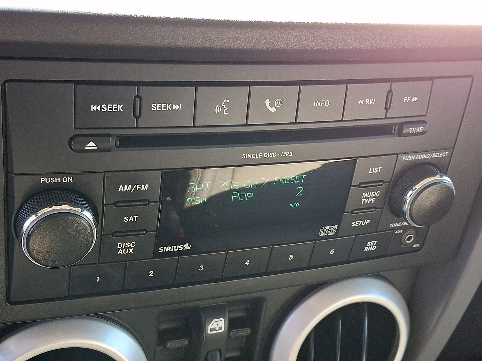 Used 2009 Jeep Wrangler Unlimited Sahara AWD/4WD image 18