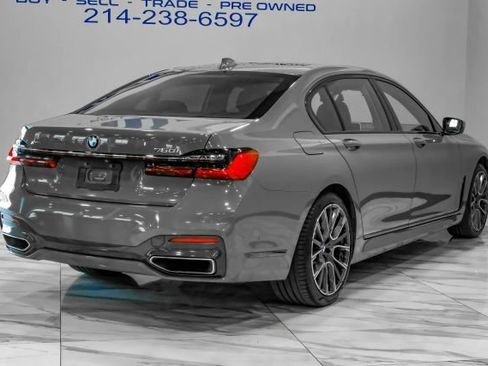 Used 2020 BMW 750i xDrive w/ Executive Package AWD/4WD image 12