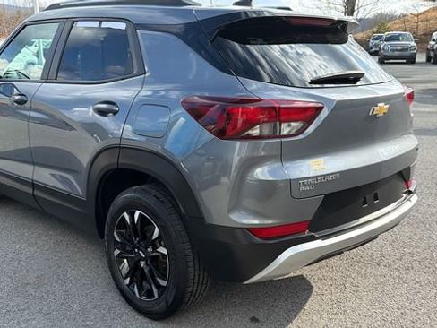 Used 2022 Chevrolet TrailBlazer LT image 6
