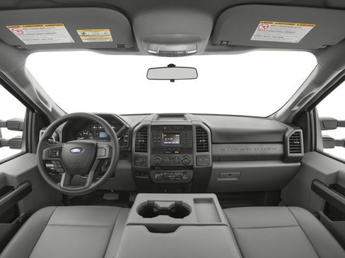 Used 2017 Ford F250 Lariat w/ Lariat Ultimate Package AWD/4WD image 8