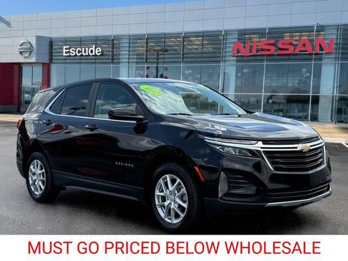 Used 2024 Chevrolet Equinox LT FWD image 1