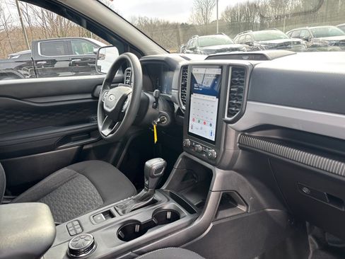 Used 2024 Ford Ranger XL image 46