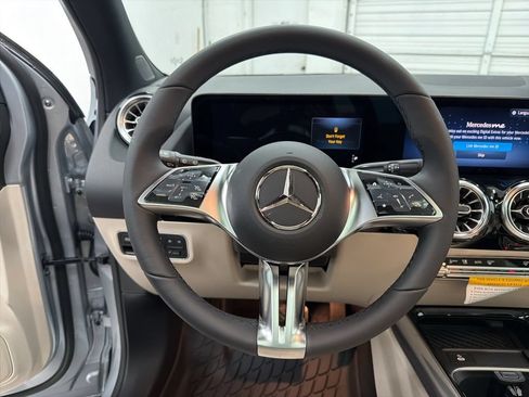 Used 2026 Mercedes-Benz GLA 250 image 15