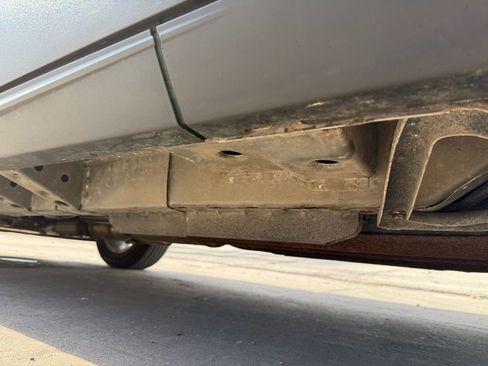 Used 2011 Cadillac SRX Luxury image 24