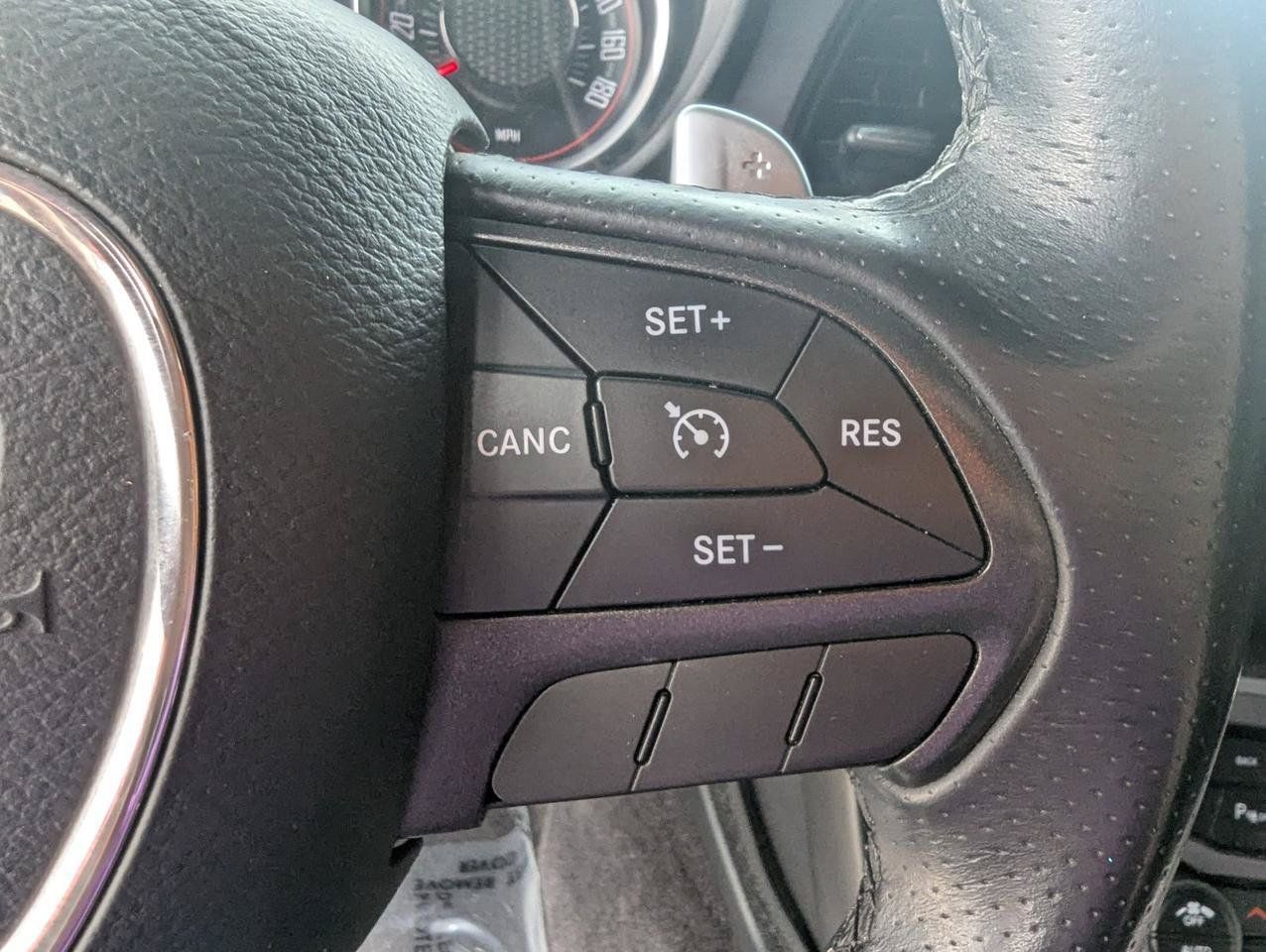 Used 2016 Dodge Challenger R/T Scat Pack RWD image 15