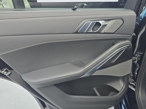 New 2026 BMW X6 xDrive40i w/ Executive Package image 8