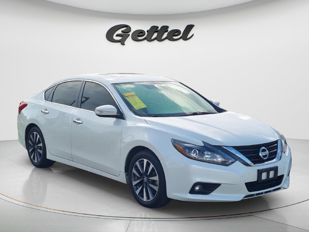 Used 2017 Nissan Altima 2.5 SL w/ 2.5 Technology Package FWD image 3