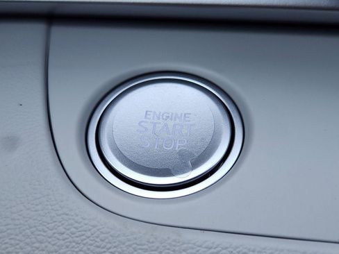 New 2026 Hyundai Elantra Limited image 19