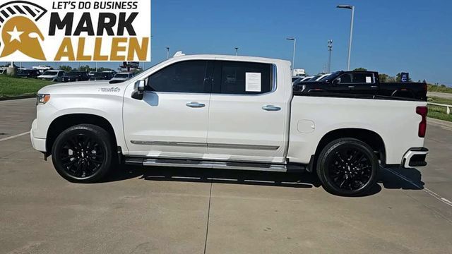 Used 2024 Chevrolet Silverado 1500 High Country w/ High Country Premium Package AWD/4WD image 5