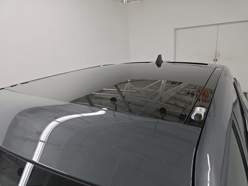 Used 2022 Rivian R1T Adventure image 13