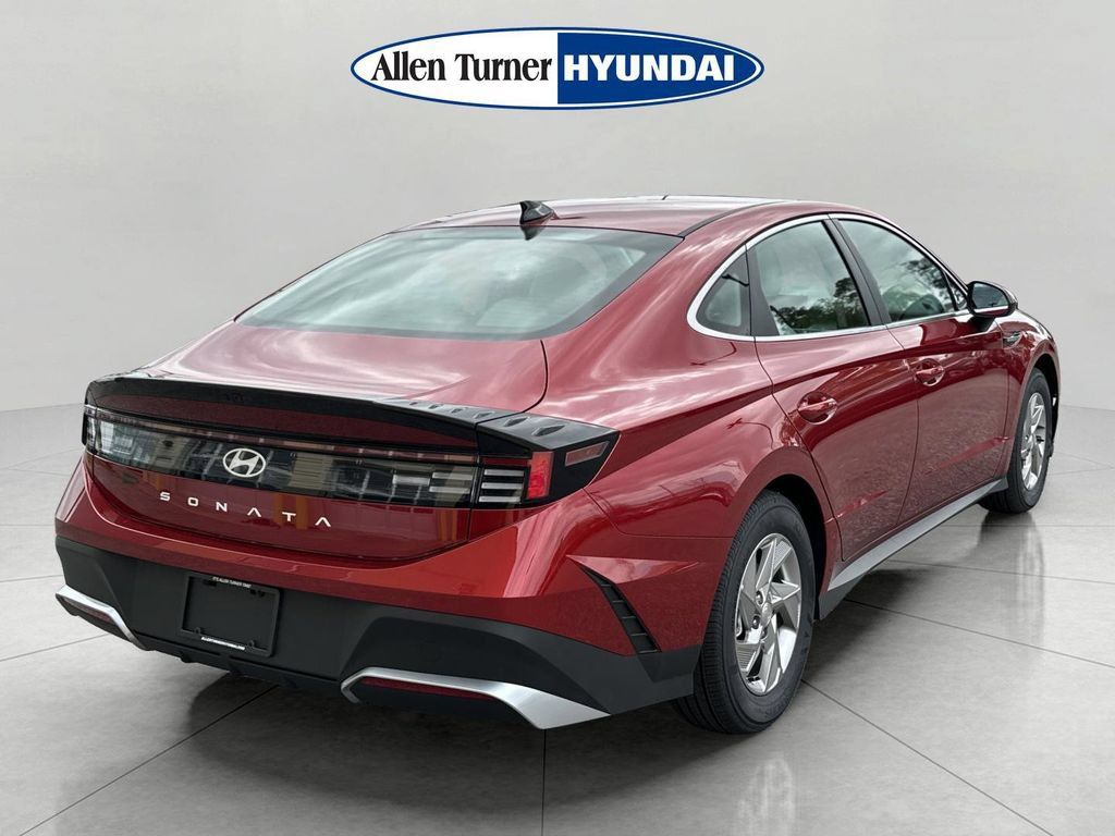 New 2026 Hyundai Sonata SE FWD image 6