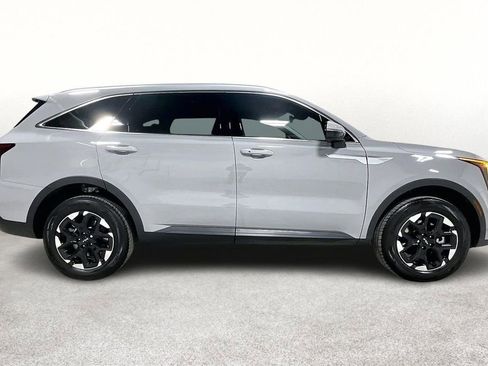 New 2026 Kia Sorento S image 16
