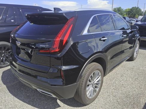 Used 2025 Cadillac XT4 Premium Luxury w/ Technology Package FWD image 14