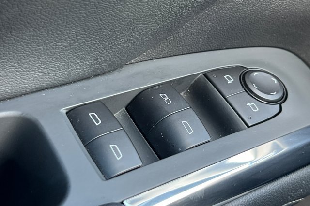 Used 2026 Chevrolet Traverse LT AWD/4WD image 12