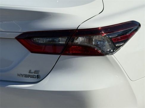 Used 2024 Toyota Camry LE image 6