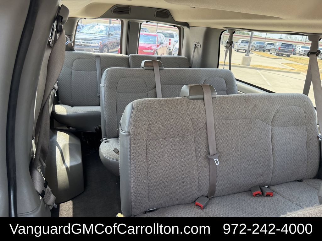 Used 2025 Chevrolet Express 3500 LT w/ LT Preferred Equipment Group RWD image 34