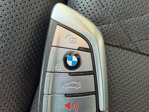 Used 2021 BMW 750i xDrive w/ Executive Package AWD/4WD image 56