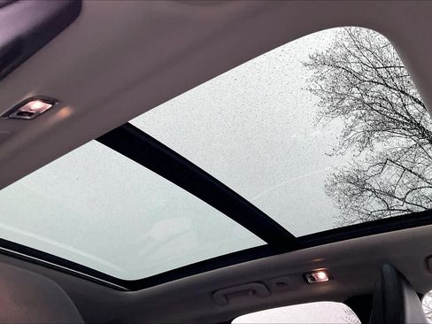 Used 2018 Volvo XC60 T6 Inscription w/ Convenience Package image 14