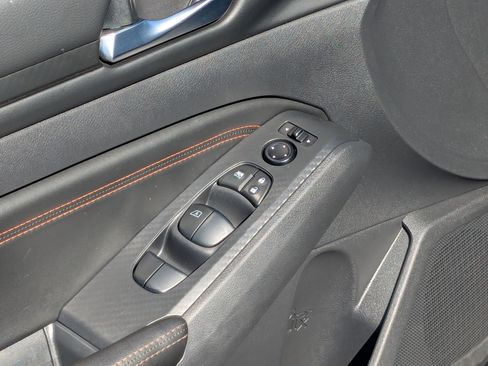 Used 2022 Nissan Altima 2.5 SR FWD image 15