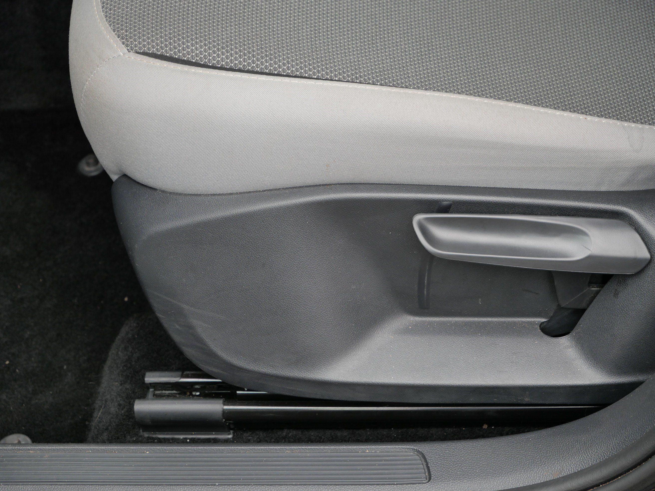 Certified 2024 Volkswagen Taos S AWD/4WD image 19