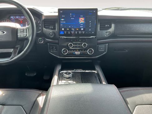 Used 2023 Ford Expedition Limited AWD/4WD image 11
