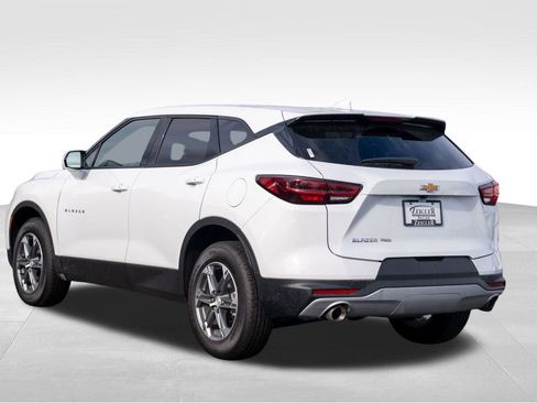 Used 2025 Chevrolet Blazer LT image 5
