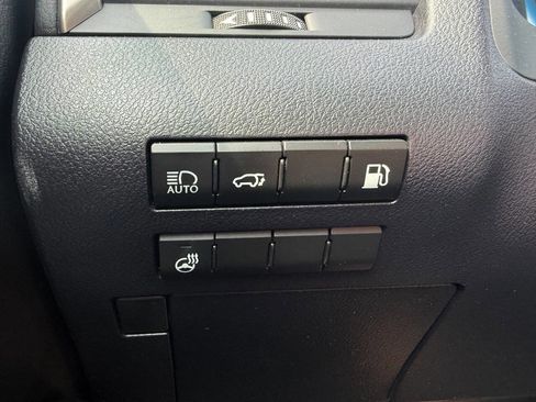 Used 2017 Lexus RX 450h AWD image 29