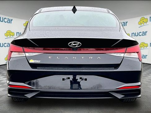 Used 2023 Hyundai Elantra SEL w/ Convenience Package image 5