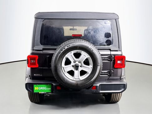 Used 2021 Jeep Wrangler Unlimited Sport image 8