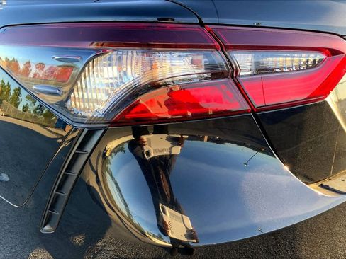 Used 2024 Toyota Camry SE image 27