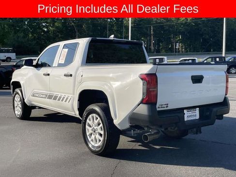 Used 2024 Toyota Tacoma SR AWD/4WD image 3