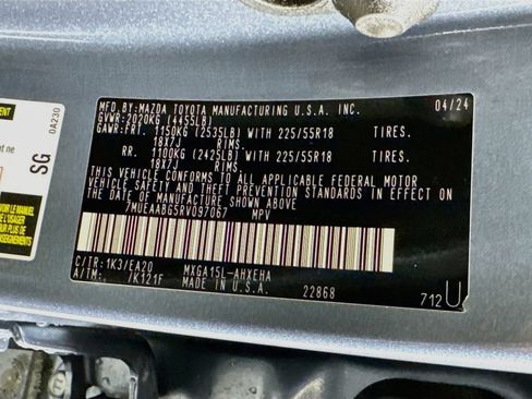 Used 2024 Toyota Corolla Cross XLE AWD/4WD image 25