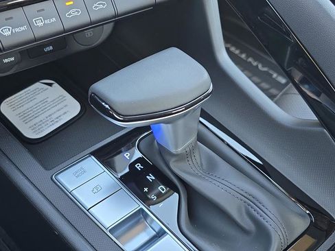 New 2026 Hyundai Elantra Limited FWD image 22