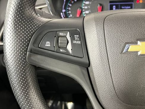 Used 2020 Chevrolet Trax LT AWD/4WD image 8