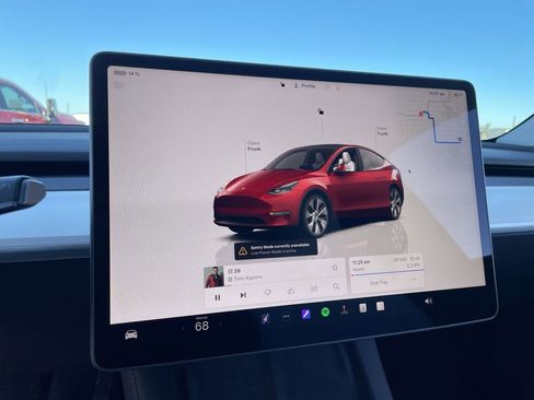 Used 2023 Tesla Model Y Long Range image 11