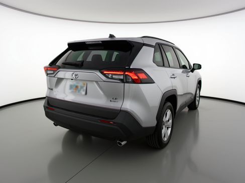 Used 2025 Toyota RAV4 LE image 9