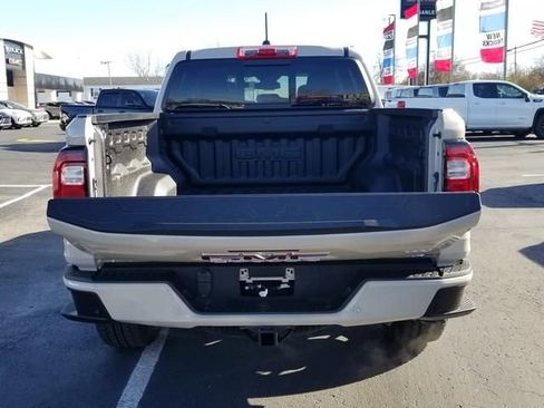 New 2026 GMC Canyon Elevation w/ Convenience Package image 6