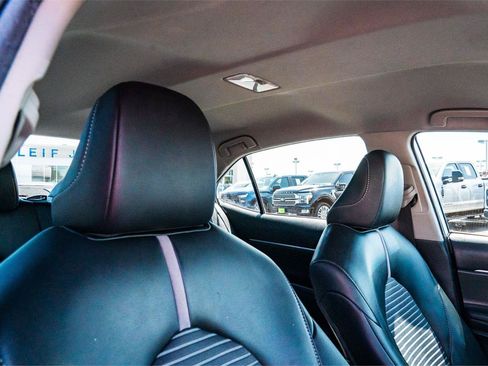 Used 2024 Toyota Camry SE FWD image 19