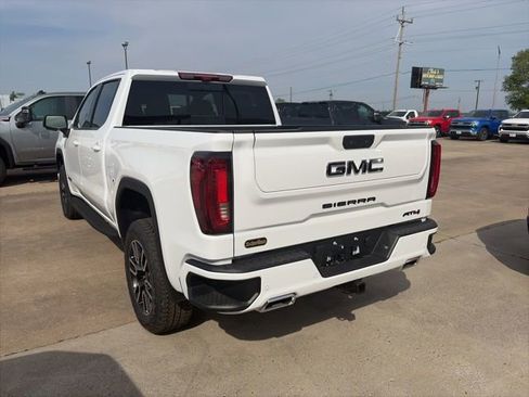 New 2026 GMC Sierra 1500 AT4 image 4