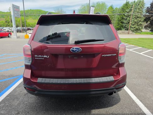 Used 2018 Subaru Forester 2.5i Premium AWD/4WD image 4