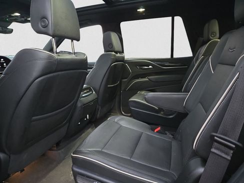 Certified 2022 Cadillac Escalade Sport image 16