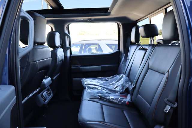 New 2027 Ford F350 Lariat w/ Lariat Ultimate Package AWD/4WD image 36