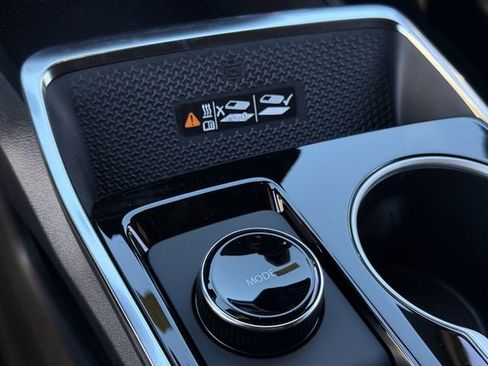 New 2026 Chevrolet Equinox LT w/ Convenience Package II image 18