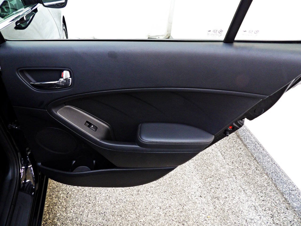 Used 2015 Kia Forte EX FWD image 12